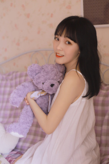 美女暴光